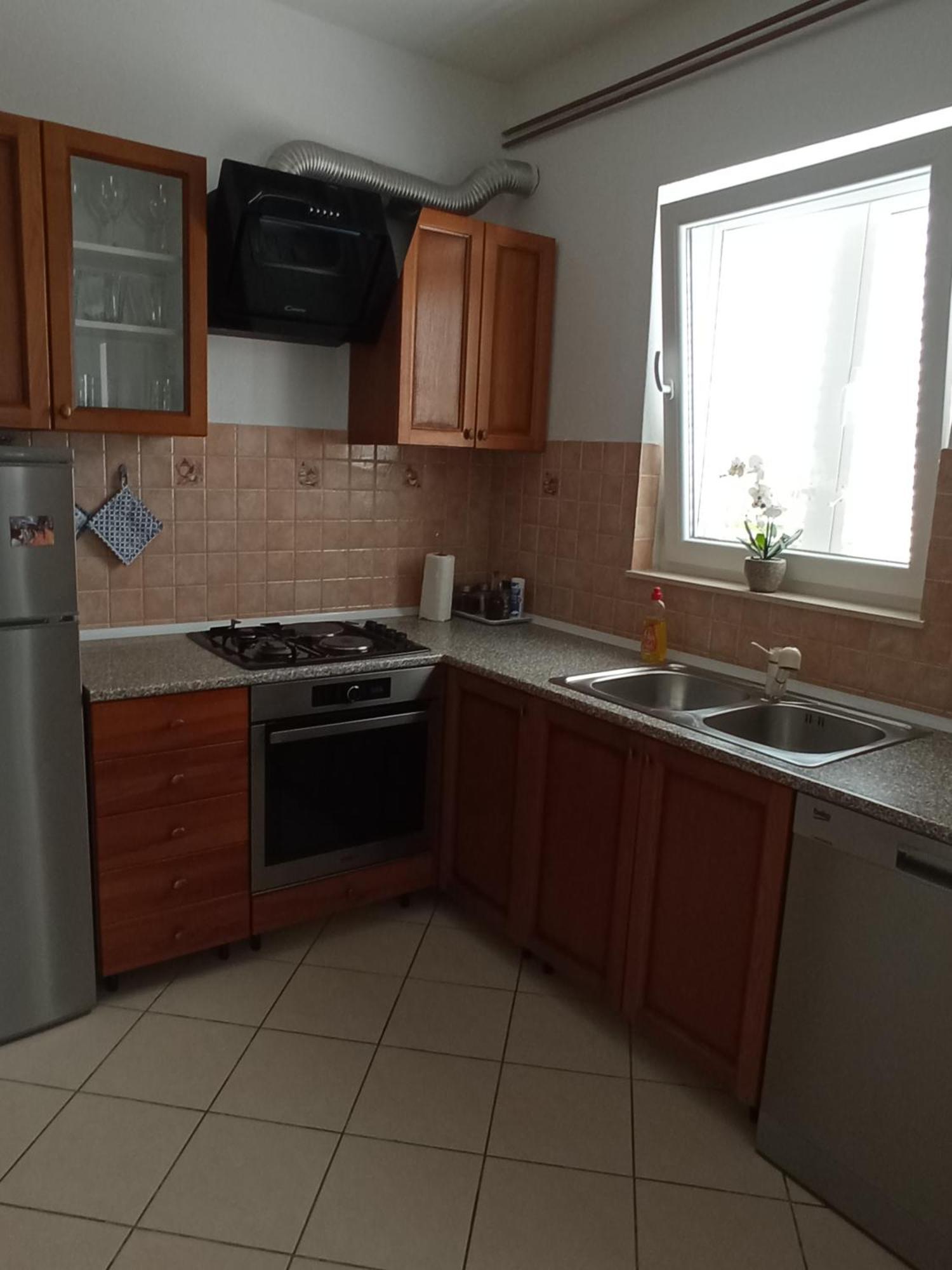 Apartman Carpe Diem Sutomiscica المظهر الخارجي الصورة